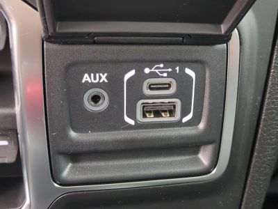 2026 Jeep Gladiator — photo 24 view