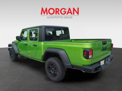 2026 Jeep Gladiator — photo 7 view