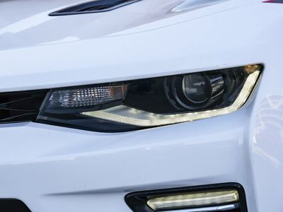 2018 Chevrolet Camaro - Photo 8