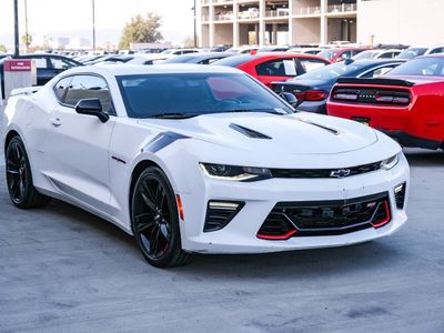 2018 Chevrolet Camaro - Photo 2