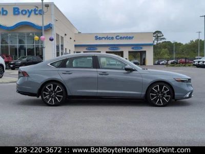 2026 Honda Accord Hybrid - Photo 6