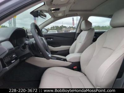 2026 Honda Accord Hybrid - Photo 9