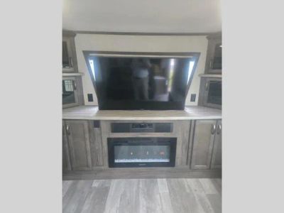 2021 Forest River Sierra - Photo 18