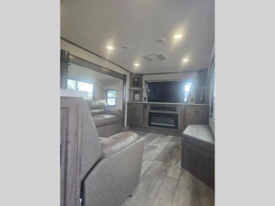 2021 Forest River Sierra - Photo 7