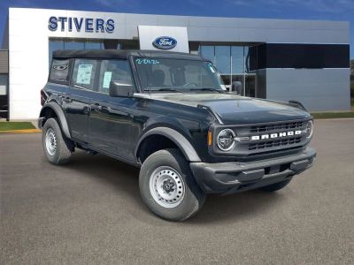 2026 Ford Bronco Base in Shadow Black — front three-quarter view
