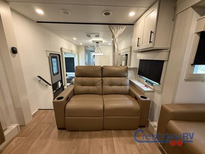 2026 Grand Design Solitude - Photo 9