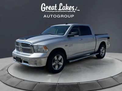 2017 RAM 1500 Big Horn in Bright Silver Clearcoat Metallic — front three-quarter view