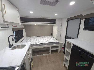 2027 Grand Design Transcend Lite — photo 17 view