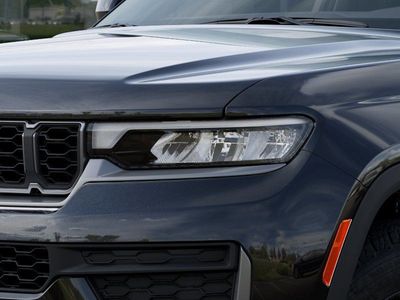 2026 Jeep Grand Cherokee — photo 10 view
