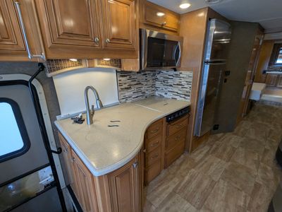 2017 Thor Motor Coach Palazzo - Photo 22