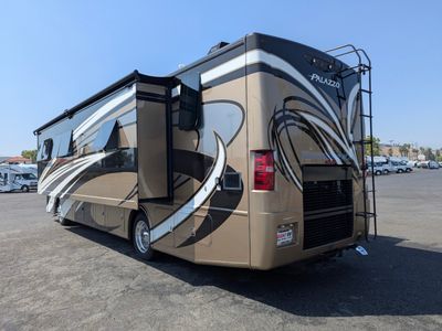 2017 Thor Motor Coach Palazzo - Photo 29