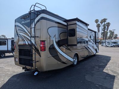 2017 Thor Motor Coach Palazzo - Photo 28