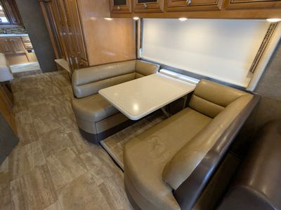 2017 Thor Motor Coach Palazzo - Photo 30