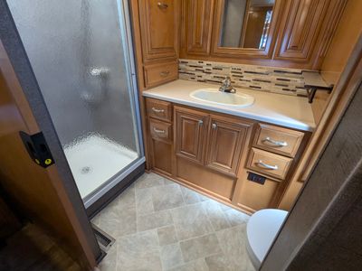 2017 Thor Motor Coach Palazzo - Photo 33