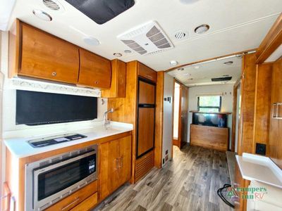 2019 Tiffin Motorhomes Wayfarer - Photo 9