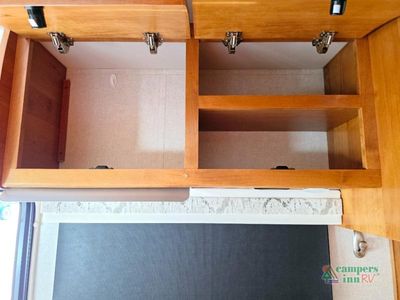 2019 Tiffin Motorhomes Wayfarer - Photo 16