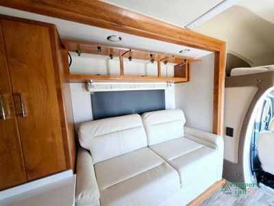 2019 Tiffin Motorhomes Wayfarer - Photo 19