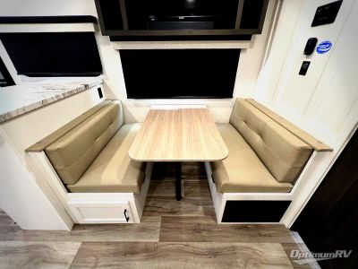 2026 Venture RV SportTrek — photo 17 view