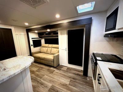 2026 Venture RV SportTrek — photo 10 view