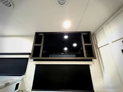 2026 Venture RV SportTrek — photo 16 view