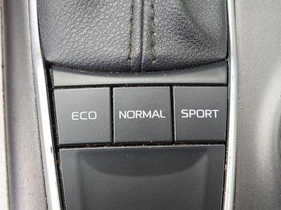2024 Toyota Camry - Photo 18