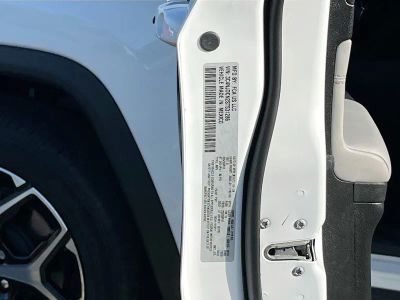 2025 Jeep Compass — photo 28 view