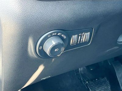 2025 Jeep Compass — photo 10 view