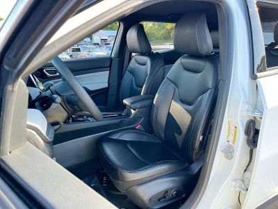 2025 Jeep Compass — photo 19 view