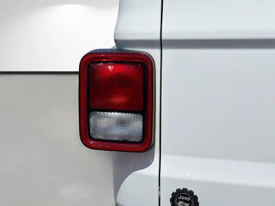 2020 Jeep Gladiator — photo 10 view
