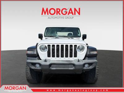2020 Jeep Gladiator — photo 8 view