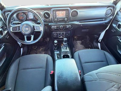 2020 Jeep Gladiator — photo 15 view