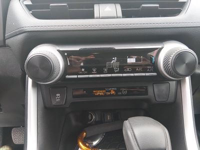 2022 Toyota RAV4 - Photo 20