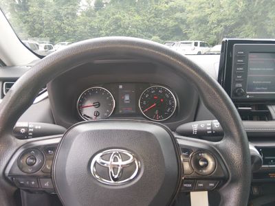 2022 Toyota RAV4 - Photo 13