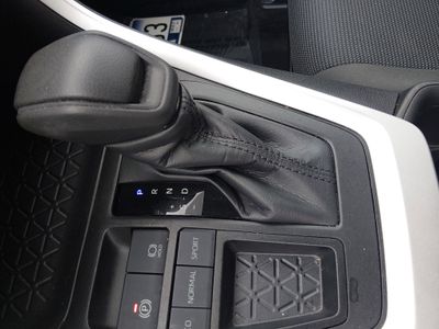 2022 Toyota RAV4 - Photo 22