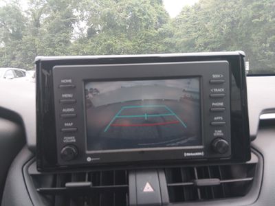 2022 Toyota RAV4 - Photo 17