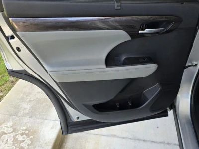 2023 Toyota Highlander - Photo 39