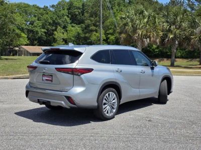 2023 Toyota Highlander - Photo 5