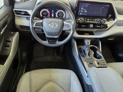 2023 Toyota Highlander - Photo 13