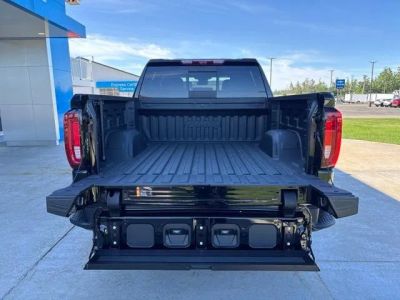 2024 GMC Sierra 1500 — detail view