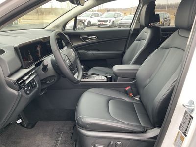 2026 Kia Sportage — photo 9 view