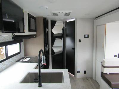2026 Jayco NORTH TRAIL - Photo 2