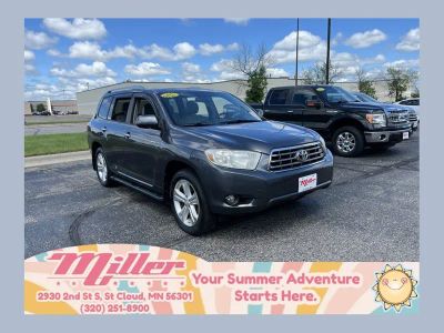 2010 Toyota Highlander Limited in Gray — front three-quarter view