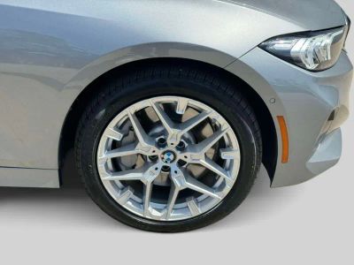 2025 BMW 3 Series — photo 7 view