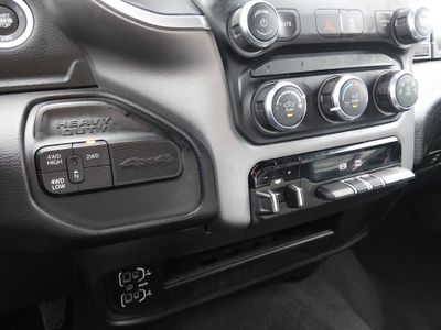 2024 Ram 2500 — photo 9 view