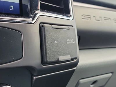 2022 Ford F-450SD — photo 28 view
