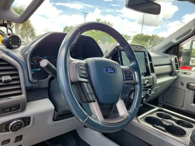 2022 Ford F-450SD — photo 17 view