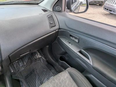 2021 Mitsubishi Outlander Sport — photo 17 view
