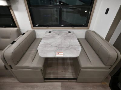 2027 Jayco GREYHAWK — photo 17 view