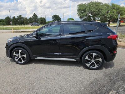 2018 Hyundai Tucson — interior view