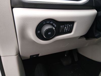 2024 Chrysler Pacifica — photo 13 view